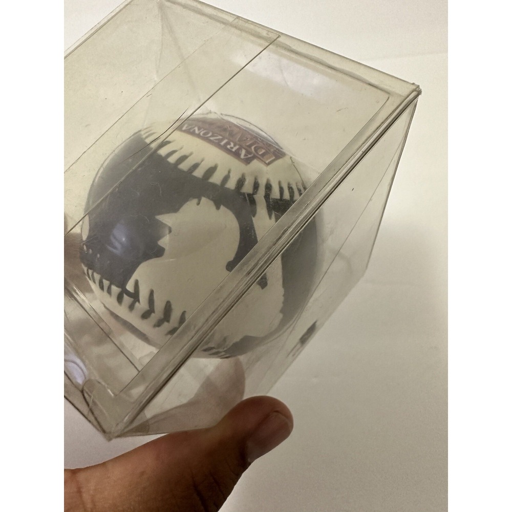 1998 Randy Johnson‎ commemorative baseball - Picture 8 of 8